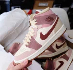 Nikee Air Jordan Retro 1 PONY SMOKE