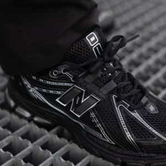 New Balance 1906R Black Metallic Silver Sneaker