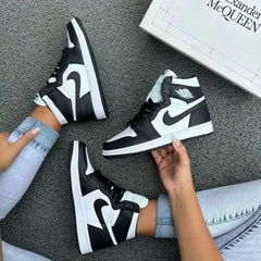 Nik_e Jordan Retro 1 High Panda Women