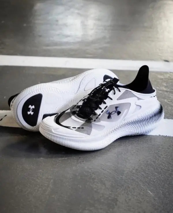 Unde r Armour Echo Slipspeed white black