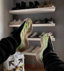 yeezy 700 v3 azael (FIX)