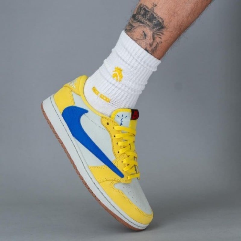 Nike Air Jordan Retro 1 Low X Travis
