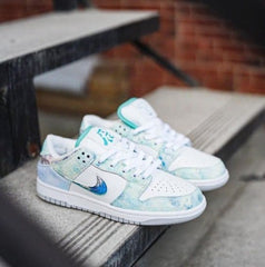 Nike SB Dunk Low YEAR OF THE DRAGON