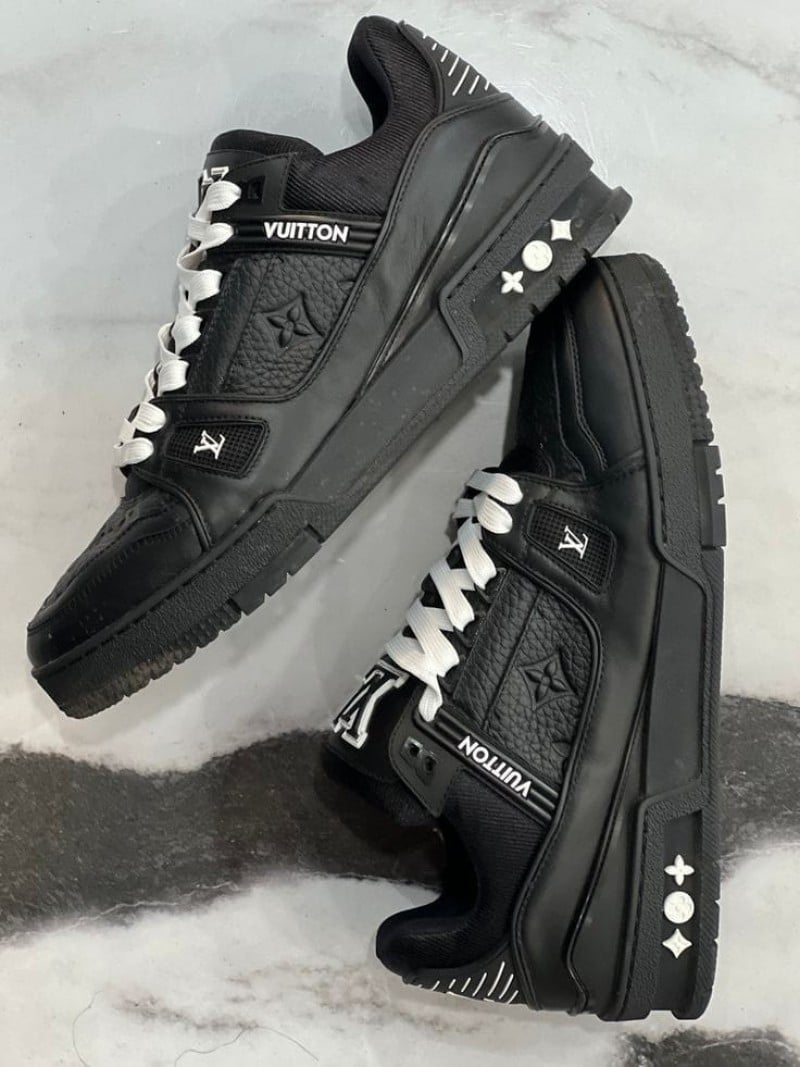 Louis Vuitton SKATE TRAINER PREMIUM SNEAKERS FULL BLACK
