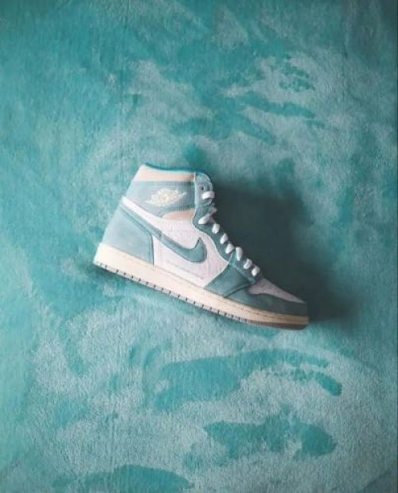 Nike Air Jordan Retro High OG TURBO GREEN (SEMI UA)