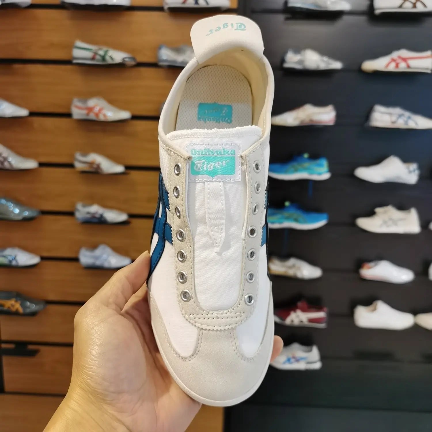 Onitsuka Tiger Sneakers Mexico 66 Slip On White Lake Blue Sneakers For Men