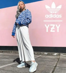Adida_s Yeezy 350 V2 Cloud White Reflective For Girls  Semi UA Quality  Full Accessories (D-2054)