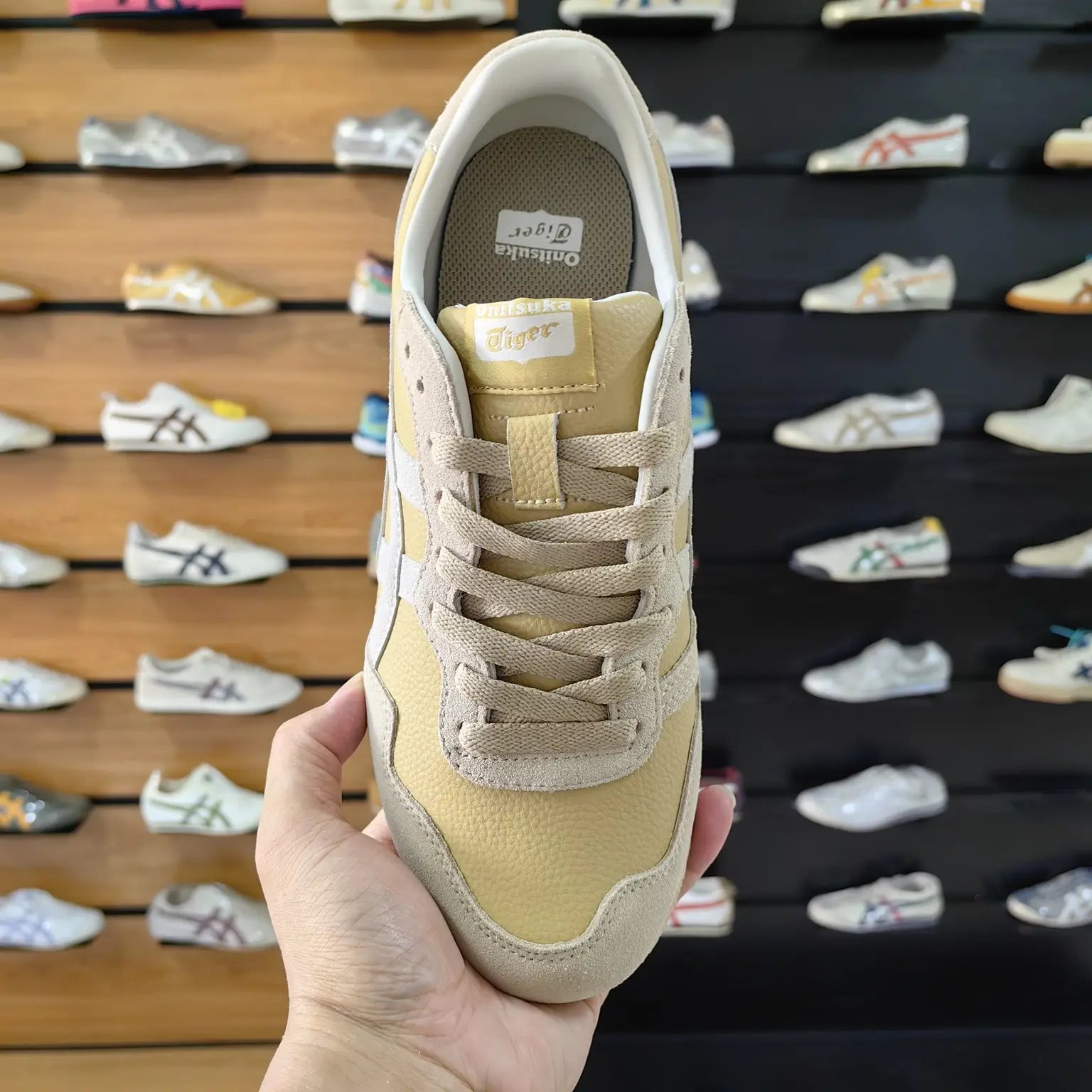Onitsuka Tiger Serrano Mineral Brown Cream  Mens 7A Premium (D-2021)
