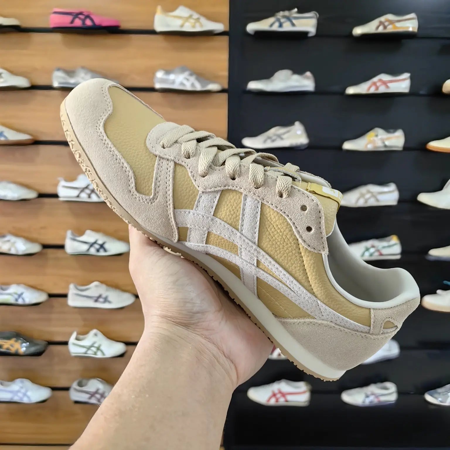 Onitsuka Tiger Serrano Mineral Brown Cream  Mens 7A Premium (D-2021)