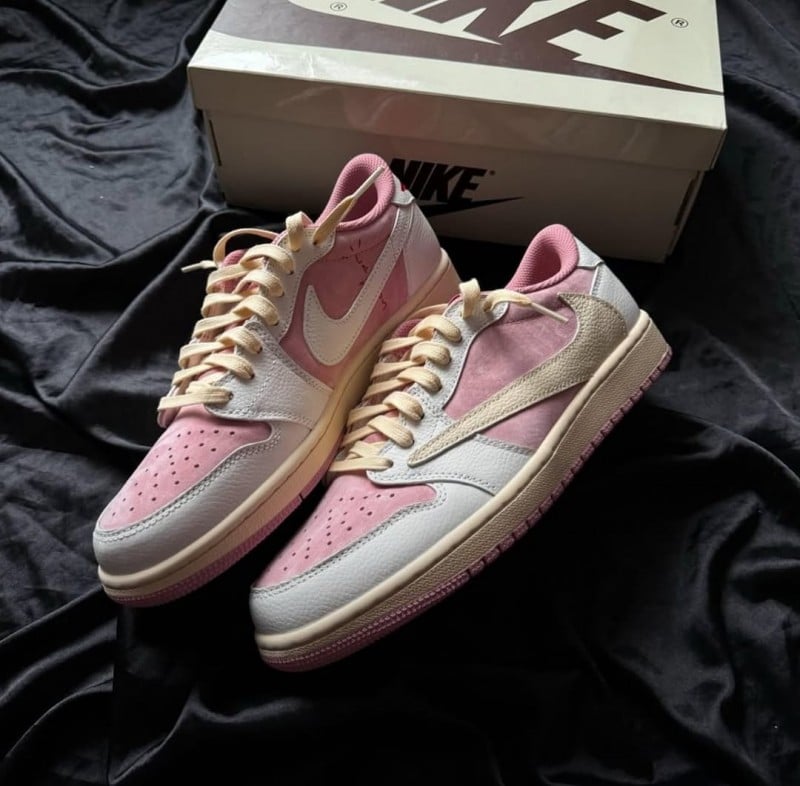 Nikee Travis Scott x Air Jordan 1 L