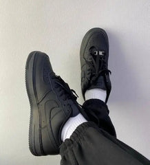 Nik_e Airforce 1 Short Leather Black Women With Bustbag Bill Fixx