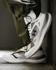 Unde r Armour Echo Slipspeed white black