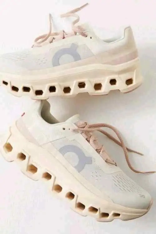 herOn CloudMonster Women Moon Fawn for her